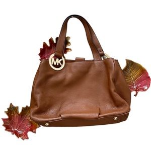 MICHEAL KORS Brown Pebbled Leather Boho Purse